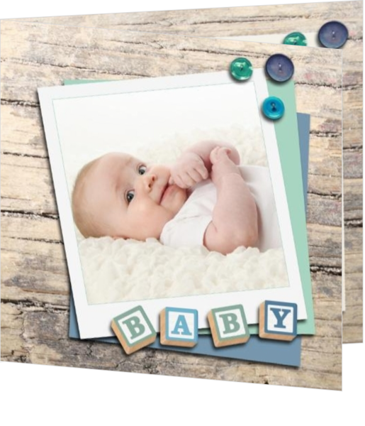 Geboortekaartje met eigen foto, wel zo uniek! - foto geboortekaartje prikbord hout, vk