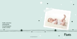 Geboortekaartje lichtblauw met sterren en foto Achterkant/Voorkant